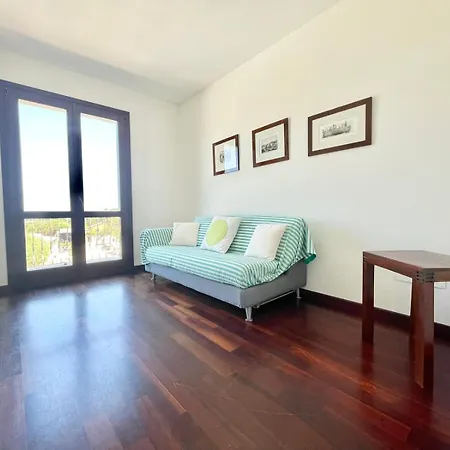 Signorile Con Vista Caprera Apartmán *