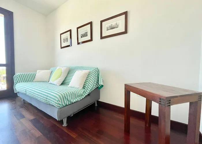 Signorile Con Vista Caprera Apartman